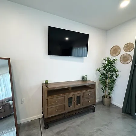 Guesthouse Retreat In Phoenix, Arizona